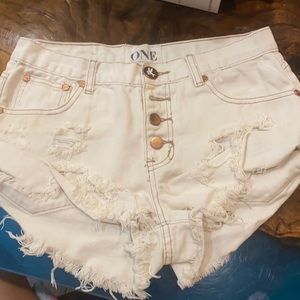 Oneteaspoon shorts off white